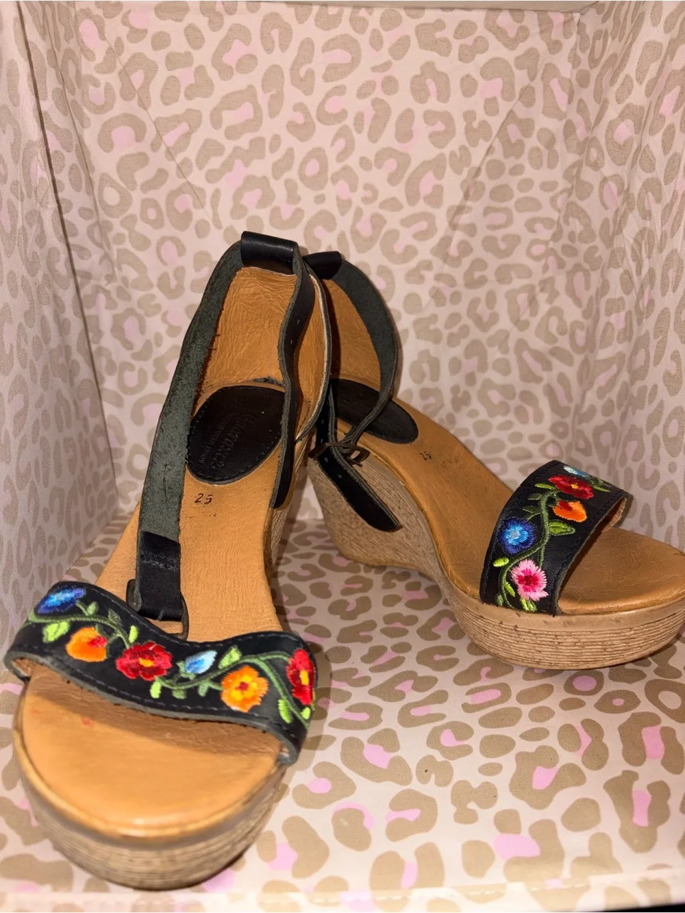 Guaraxez stylish black